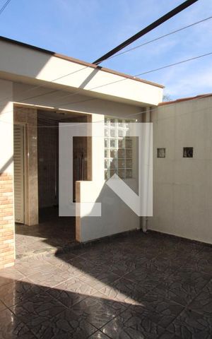 Casa à venda com 154m², 3 quartos e 2 vagasÁrea de Serviço