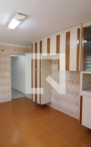 Casa à venda com 154m², 3 quartos e 2 vagasCozinha