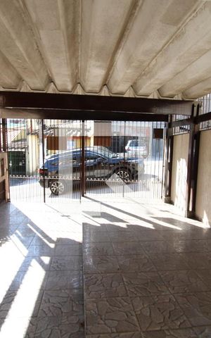 Casa à venda com 154m², 3 quartos e 2 vagasGaragem