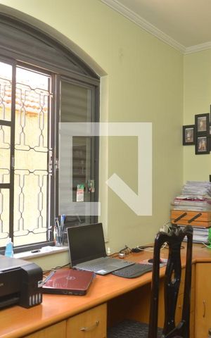 Casa à venda com 201m², 3 quartos e 2 vagasQuarto 2
