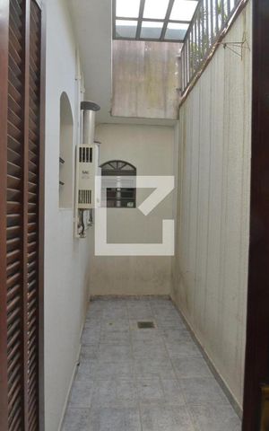 Casa à venda com 201m², 3 quartos e 2 vagasQuarto 3
