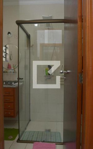 Casa à venda com 201m², 3 quartos e 2 vagasBanheiro