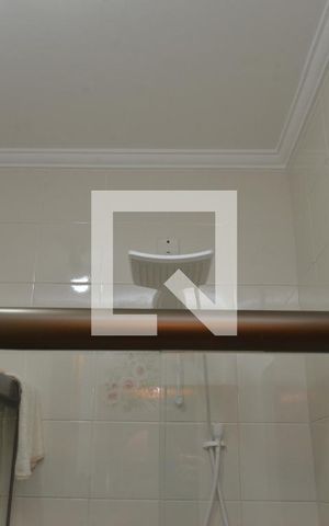 Casa à venda com 201m², 3 quartos e 2 vagasBanheiro