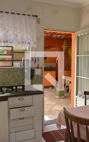 Casa à venda com 201m², 3 quartos e 2 vagasCozinha