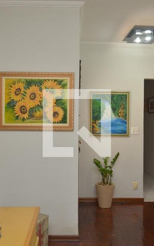 Casa à venda com 201m², 3 quartos e 2 vagasSala