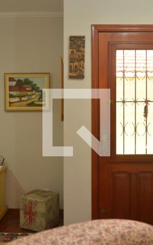 Casa à venda com 201m², 3 quartos e 2 vagasSala