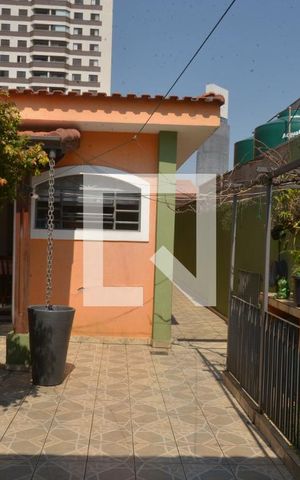 Casa à venda com 201m², 3 quartos e 2 vagasQuintal