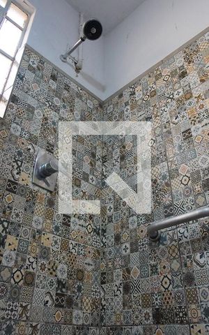 Apartamento para alugar com 100m², 4 quartos e sem vagaBanheiro Corredor