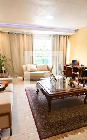 Casa à venda com 350m², 5 quartos e 4 vagasSala 2