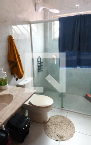Casa à venda com 350m², 5 quartos e 4 vagasBanheiro 2