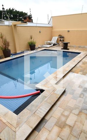Casa à venda com 350m², 5 quartos e 4 vagasPiscina