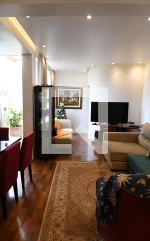 Casa à venda com 350m², 5 quartos e 4 vagasSala