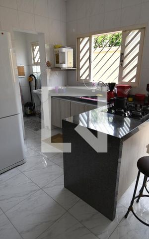 Casa à venda com 350m², 5 quartos e 4 vagasCozinha