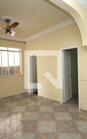 Casa à venda com 90m², 2 quartos e 1 vagaSala