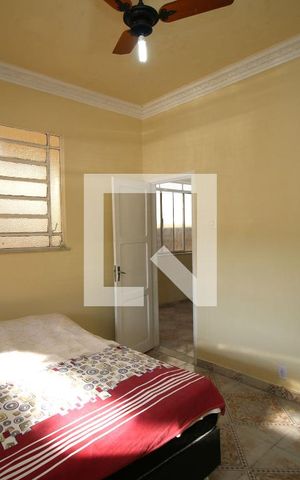 Casa à venda com 90m², 2 quartos e 1 vagaQuarto1
