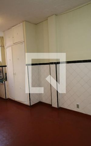 Casa à venda com 90m², 2 quartos e 1 vagaÁrea de Serviço