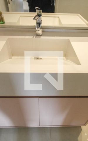 Apartamento à venda com 45m², 1 quarto e 1 vaga Apartamento à venda com 45m², 1 quarto e 1 vagaBanheiro