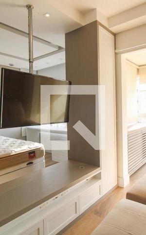 Apartamento à venda com 45m², 1 quarto e 1 vaga Apartamento à venda com 45m², 1 quarto e 1 vagaSala