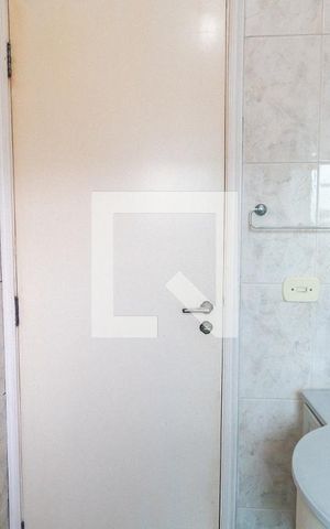 Casa à venda com 144m², 3 quartos e 3 vagas Casa à venda com 144m², 3 quartos e 3 vagasBanheiro Social