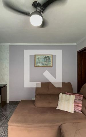 Casa à venda com 150m², 2 quartos e 2 vagas Casa à venda com 150m², 2 quartos e 2 vagasSala