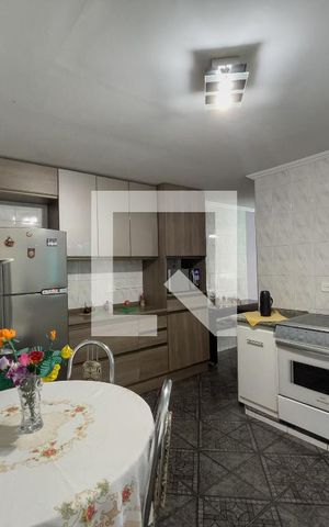 Casa à venda com 150m², 2 quartos e 2 vagas Casa à venda com 150m², 2 quartos e 2 vagasCozinha