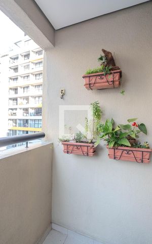 Apartamento à venda com 60m², 2 quartos e 2 vagas Apartamento à venda com 60m², 2 quartos e 2 vagasSacada
