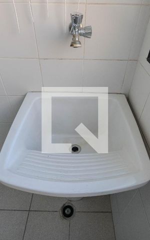 Apartamento à venda com 60m², 2 quartos e 2 vagas Apartamento à venda com 60m², 2 quartos e 2 vagasCozinha e Área de Serviço