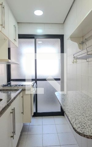 Apartamento à venda com 60m², 2 quartos e 2 vagas Apartamento à venda com 60m², 2 quartos e 2 vagasCozinha e Área de Serviço
