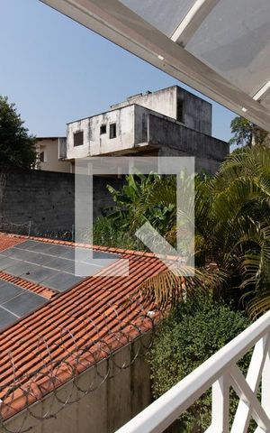 Casa de condomínio à venda com 95m², 3 quartos e 2 vagas Casa de condomínio à venda com 95m², 3 quartos e 2 vagasSacada Suíte