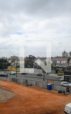Apartamento à venda com 38m², 2 quartos e sem vaga Apartamento à venda com 38m², 2 quartos e sem vagaVaranda