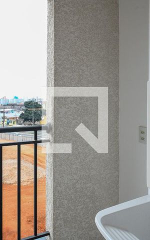 Apartamento à venda com 38m², 2 quartos e sem vaga Apartamento à venda com 38m², 2 quartos e sem vagaVaranda