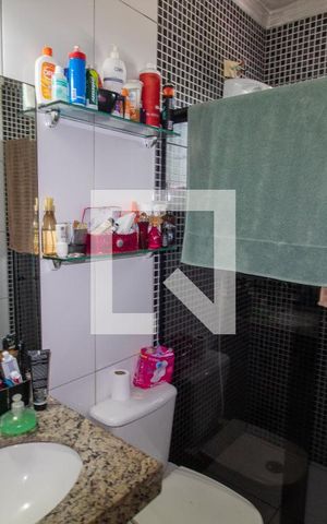 Casa à venda com 220m², 3 quartos e 4 vagas Casa à venda com 220m², 3 quartos e 4 vagasBanheiro do Quarto 1