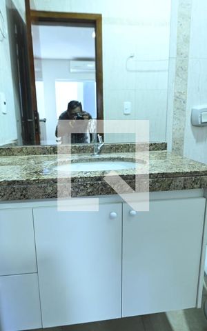 Casa à venda com 243m², 3 quartos e 4 vagas Casa à venda com 243m², 3 quartos e 4 vagasBanheiro Quarto 3