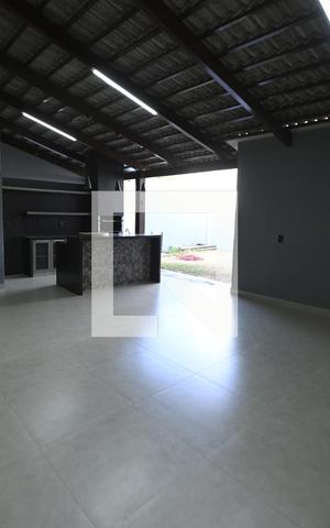 Casa à venda com 243m², 3 quartos e 4 vagas Casa à venda com 243m², 3 quartos e 4 vagasÁrea Externa