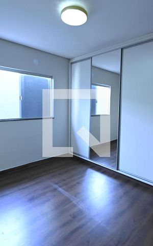 Casa à venda com 243m², 3 quartos e 4 vagas Casa à venda com 243m², 3 quartos e 4 vagasQuarto 2