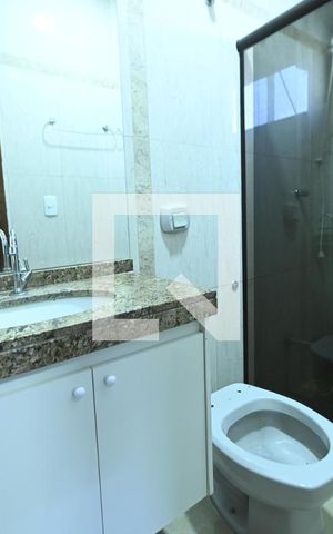 Casa à venda com 243m², 3 quartos e 4 vagas Casa à venda com 243m², 3 quartos e 4 vagasBanheiro Quarto 3