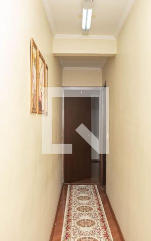 Casa à venda com 310m², 5 quartos e 4 vagas Casa à venda com 310m², 5 quartos e 4 vagasCasa 1 - corredor