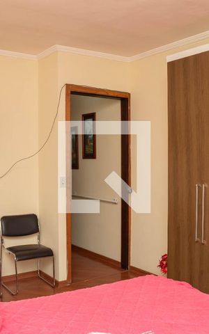Casa à venda com 310m², 5 quartos e 4 vagas Casa à venda com 310m², 5 quartos e 4 vagasCasa 2 - quarto 1
