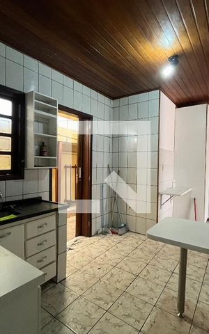 Casa à venda com 150m², 2 quartos e sem vaga Casa à venda com 150m², 2 quartos e sem vagaCozinha