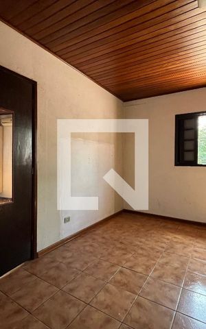 Casa à venda com 150m², 2 quartos e sem vaga Casa à venda com 150m², 2 quartos e sem vagaSuite