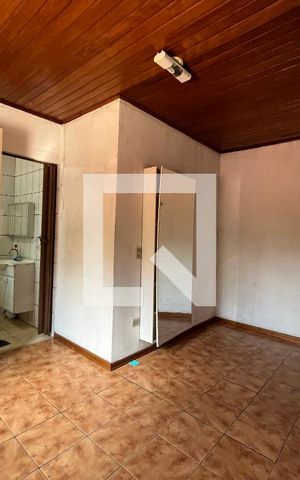 Casa à venda com 150m², 2 quartos e sem vaga Casa à venda com 150m², 2 quartos e sem vagaSuite