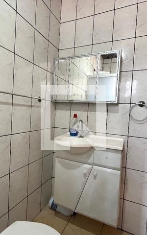Casa à venda com 150m², 2 quartos e sem vaga Casa à venda com 150m², 2 quartos e sem vagaBanheiro da Suíte