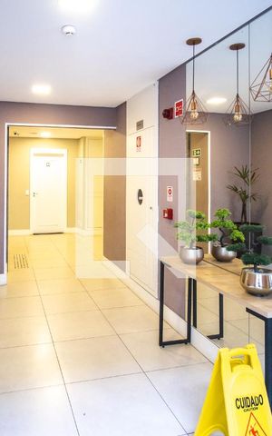 Apartamento à venda com 40m², 2 quartos e sem vaga Apartamento à venda com 40m², 2 quartos e sem vagaÁrea comum - Hall de entrada