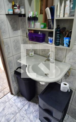 Casa à venda com 460m², 4 quartos e 4 vagasBanheiro - Casa 3