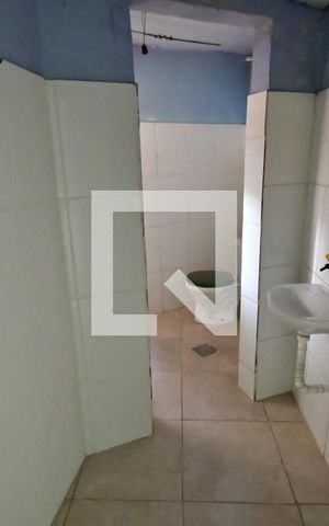 Casa à venda com 460m², 4 quartos e 4 vagasBanheiro - Casa 2