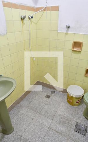 Casa à venda com 460m², 4 quartos e 4 vagasBanheiro Serviço - Casa 1