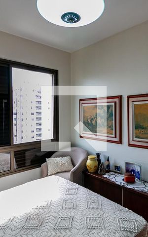 Apartamento à venda com 340m², 4 quartos e 3 vagasQuarto 