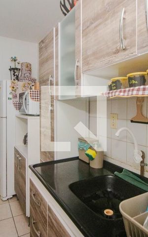 Apartamento à venda com 39m², 2 quartos e 1 vaga Apartamento à venda com 39m², 2 quartos e 1 vagaCozinha e Área de Serviço