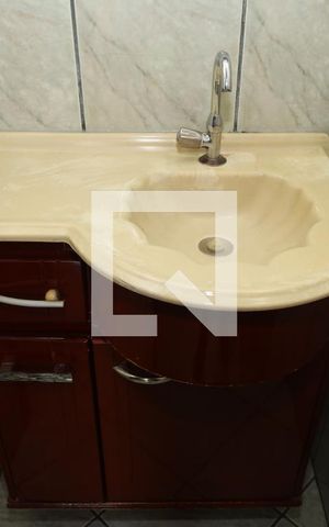 Apartamento para alugar com 56m², 2 quartos e sem vagaBanheiro