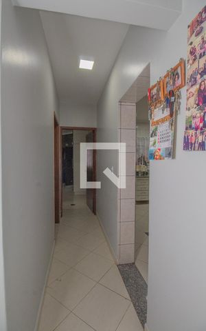 Casa à venda com 120m², 3 quartos e 4 vagas Casa à venda com 120m², 3 quartos e 4 vagasCorredor